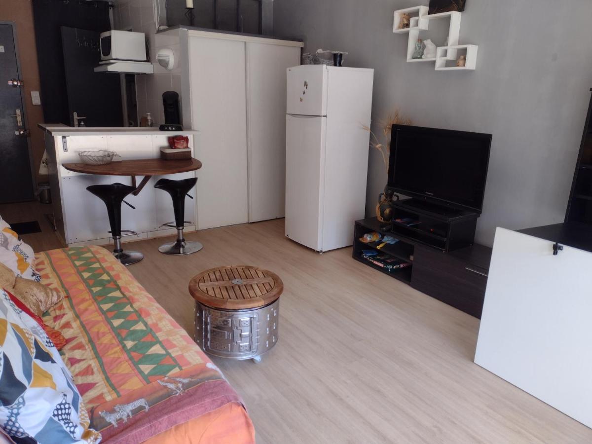 Studio Meuble Ensoleille Fibre Bouygues Nimes Exterior photo